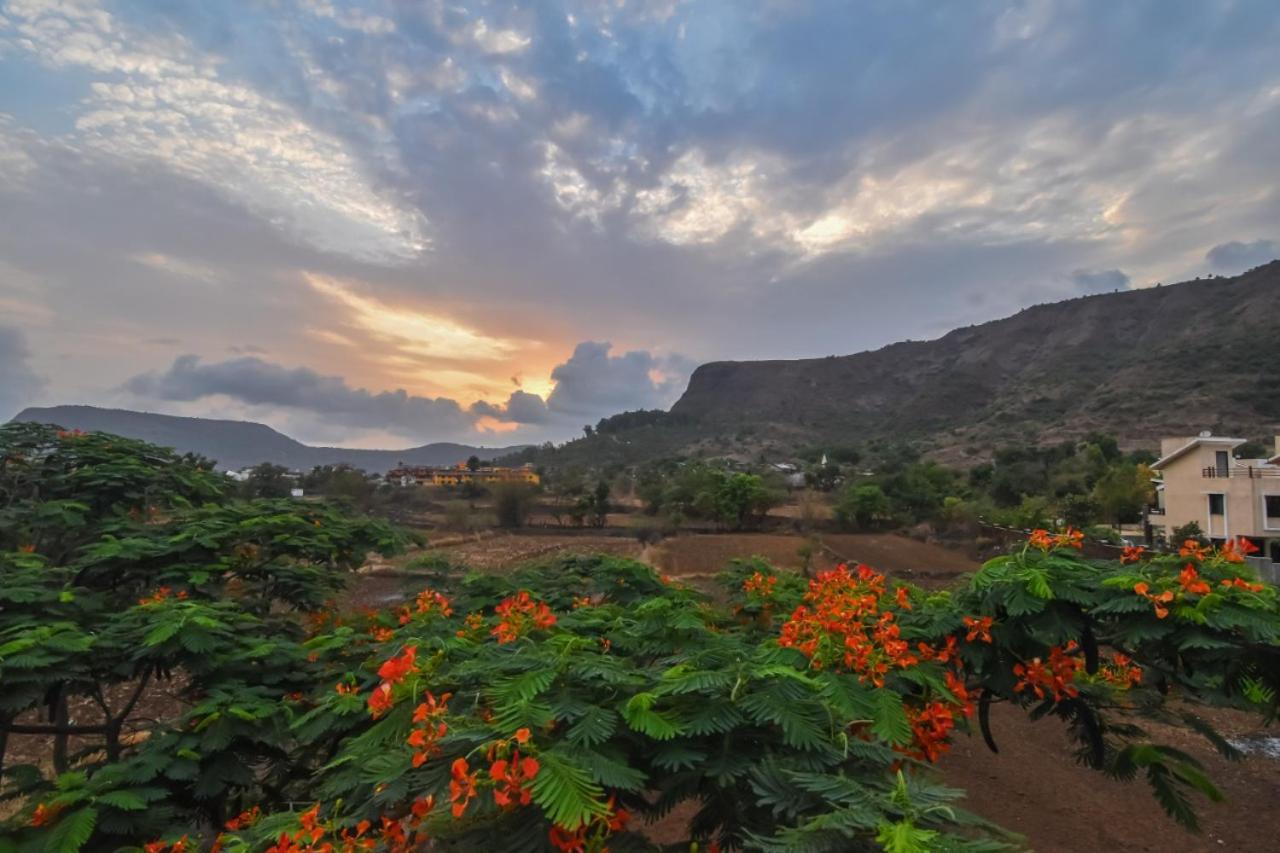 Empyrean Stay Ll 3Bhk Ll Jaguar Villa Ll Ac Ll Pvt Pool Ll Luxury Lonavala Dış mekan fotoğraf