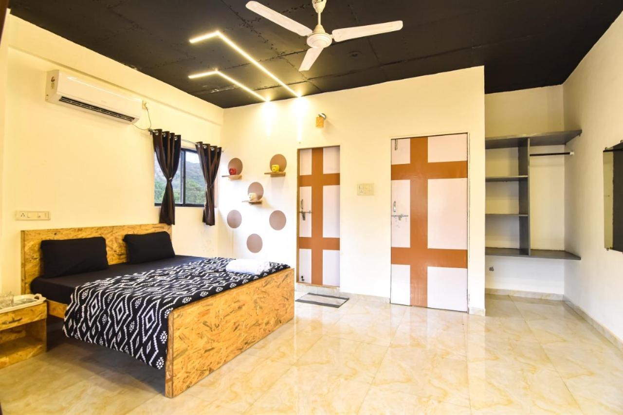 Empyrean Stay Ll 3Bhk Ll Jaguar Villa Ll Ac Ll Pvt Pool Ll Luxury Lonavala Dış mekan fotoğraf
